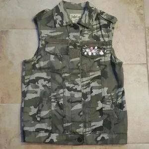 Dolled Up Camo Vest